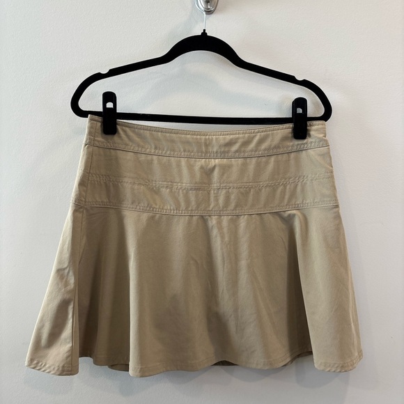 Athleta Everyday Skort - Picture 2 of 4